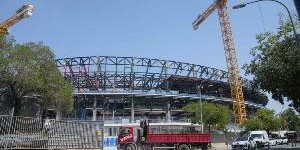 每体：巴萨提前通知欧足联，希望在诺坎普踢欧冠