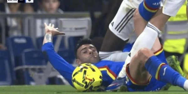 耻辱！吕迪格这动作竟安然无恙？伯纳乌18年神迹夜，毁于一个漏判